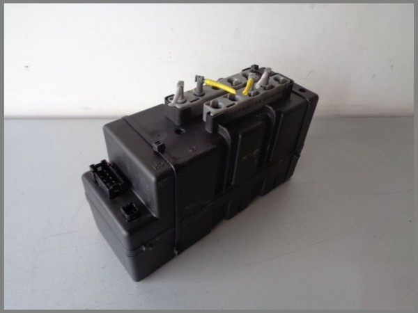 Mercedes W215 ZV pump 2158000048 Central locking pump Bosch 0132006362