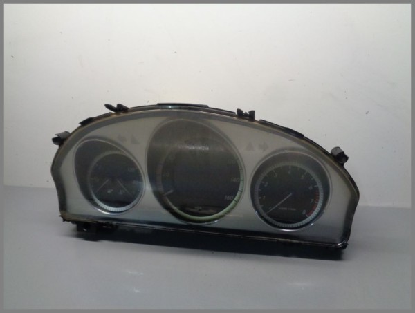 Mercedes Benz W204 Tacho MPH Kombiinstrument 2049003800 Original Meilentacho RHD