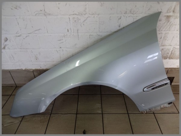 Mercedes Benz W209 CLK FENDER FRONT LEFT 762 Silver 2098800318 K1541 original