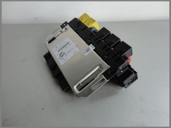 Mercedes Benz MB W220 S-Class Control Unit SAM 0205451732 Fuse box