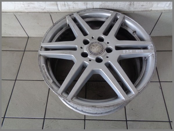 1x Mercedes Benz W207 AMG alloy wheel 8,0 x 18 ET45 2074011302 F31 A02 Original