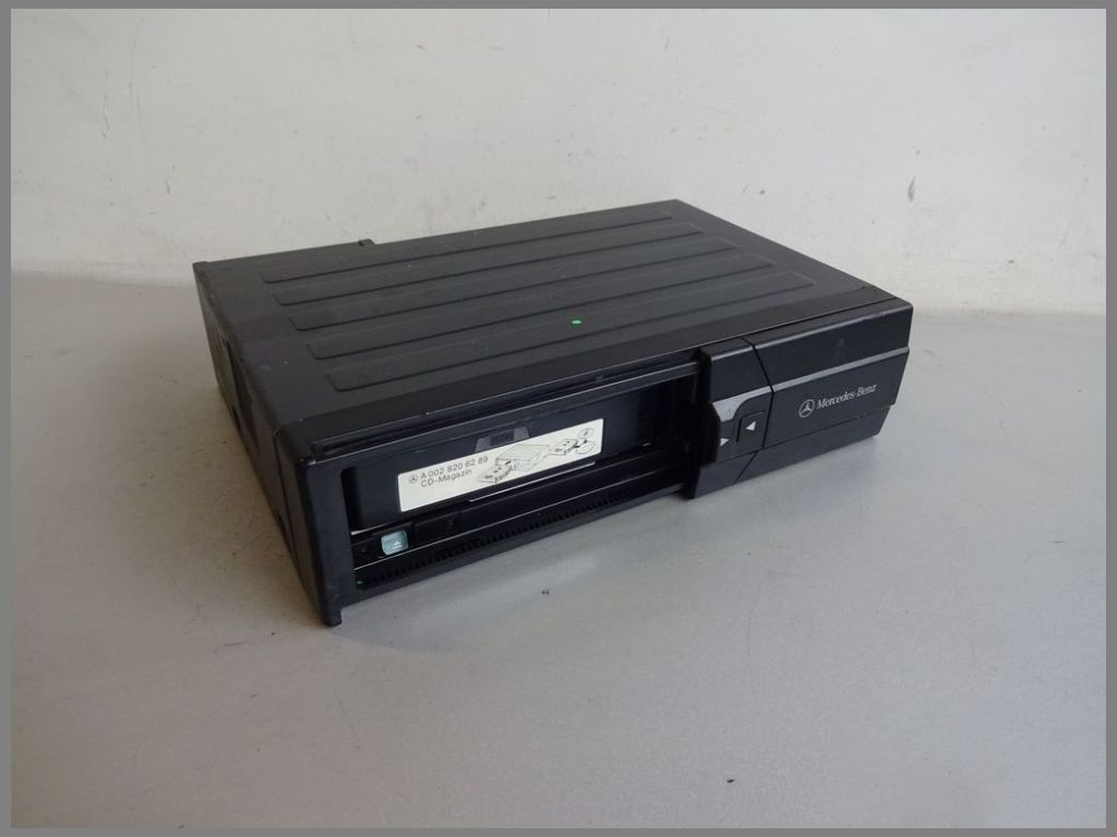 Mercedes Benz MB W202 C208 W210 CD changer 6 compartment