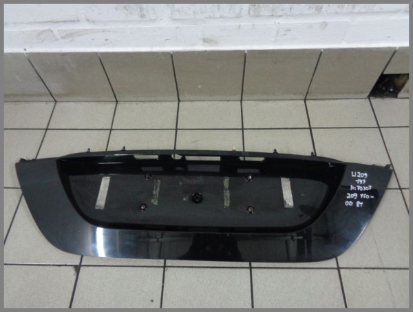 Mercedes Benz W209 tailgate cover license plate 197 black 2097500081 K70307