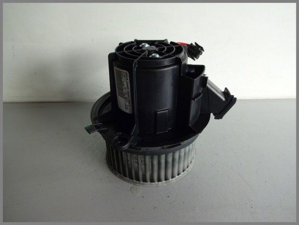 Mercedes W204 Blower Motor Blower Heater Fan Blower 2048200208 Fan Motor