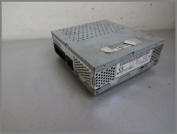 Mercedes Benz R230 AGW BASE Gateway BECKER 2208702889 Amplifier BE7002