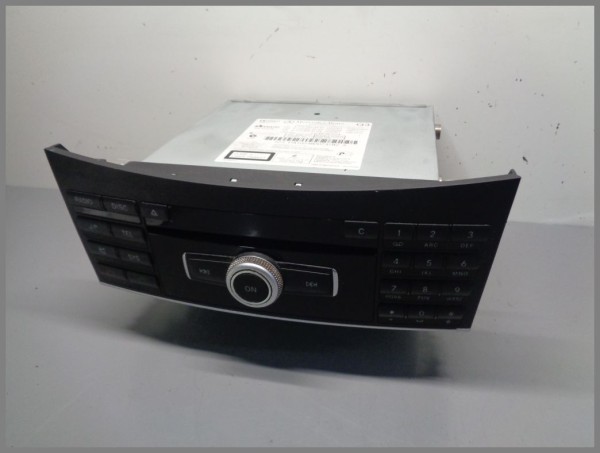 Mercedes W212 Navigation CD Player Radio 2129004910 Original buttons worn out