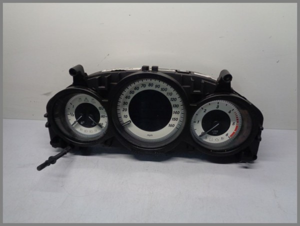 Mercedes Benz W204 Tacho Kombiinstrument 2045404508 Original MPH RHD