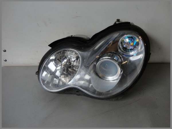 Mercedes Benz W203 Xenon Headlight Left 2038203761 Original BJ.2005 Bi-Xenon