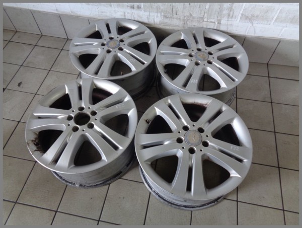 Mercedes Benz W251 Alufelgen 8,0x18 ET67 8,0 x 18 Original 2514011302 SET F22