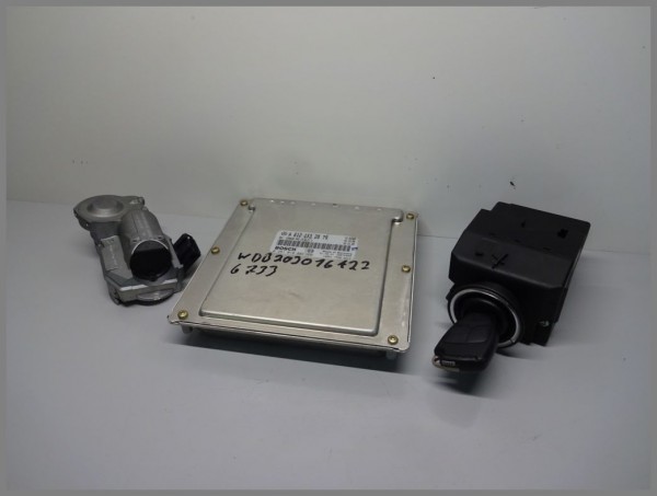 Mercedes Benz W203 270 engine control unit control unit 6121532879 Bosch 0281010802