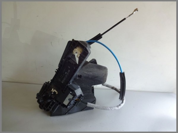 Mercedes Benz W204 door lock rear right 2047601634 0997300235